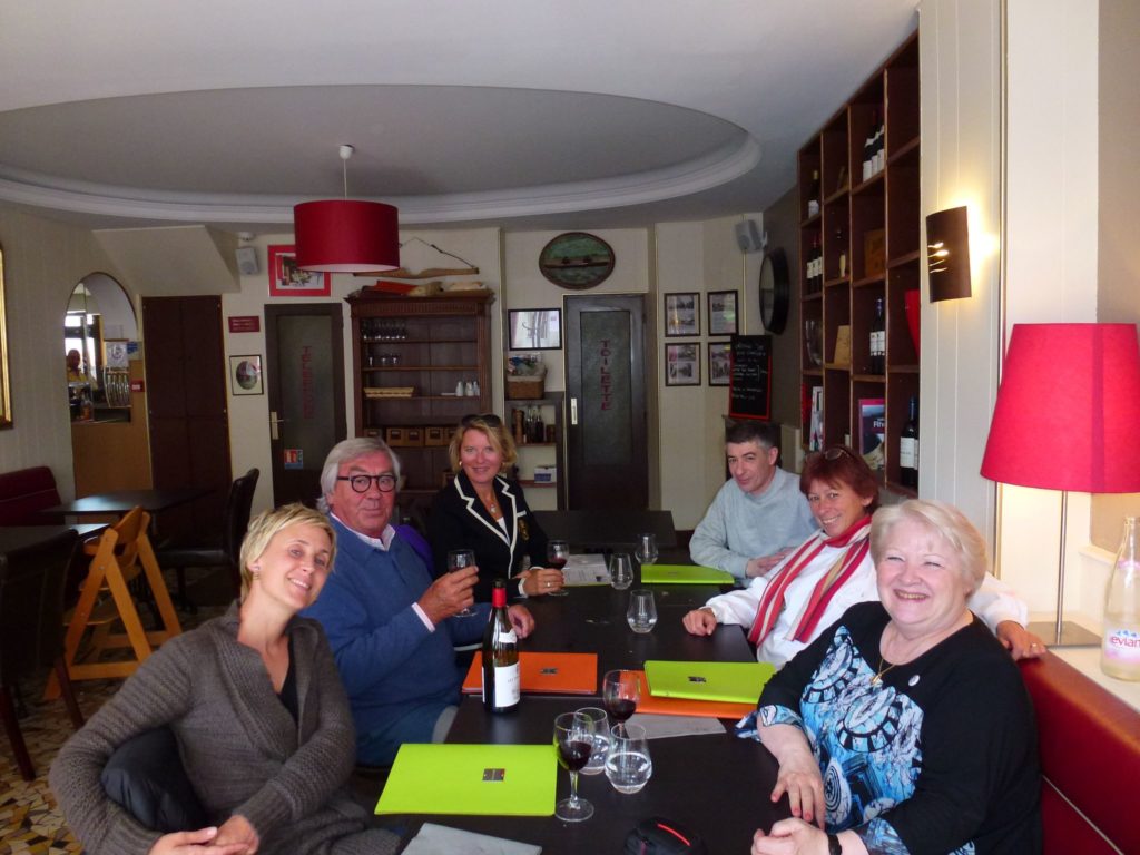 Avec l'équipe de la CNAMS : de g. à d. Aude Lecroart, Patrick Guibaud, Birgit Fular, Christian, Marilyne Baudin et Lilyane Suarez